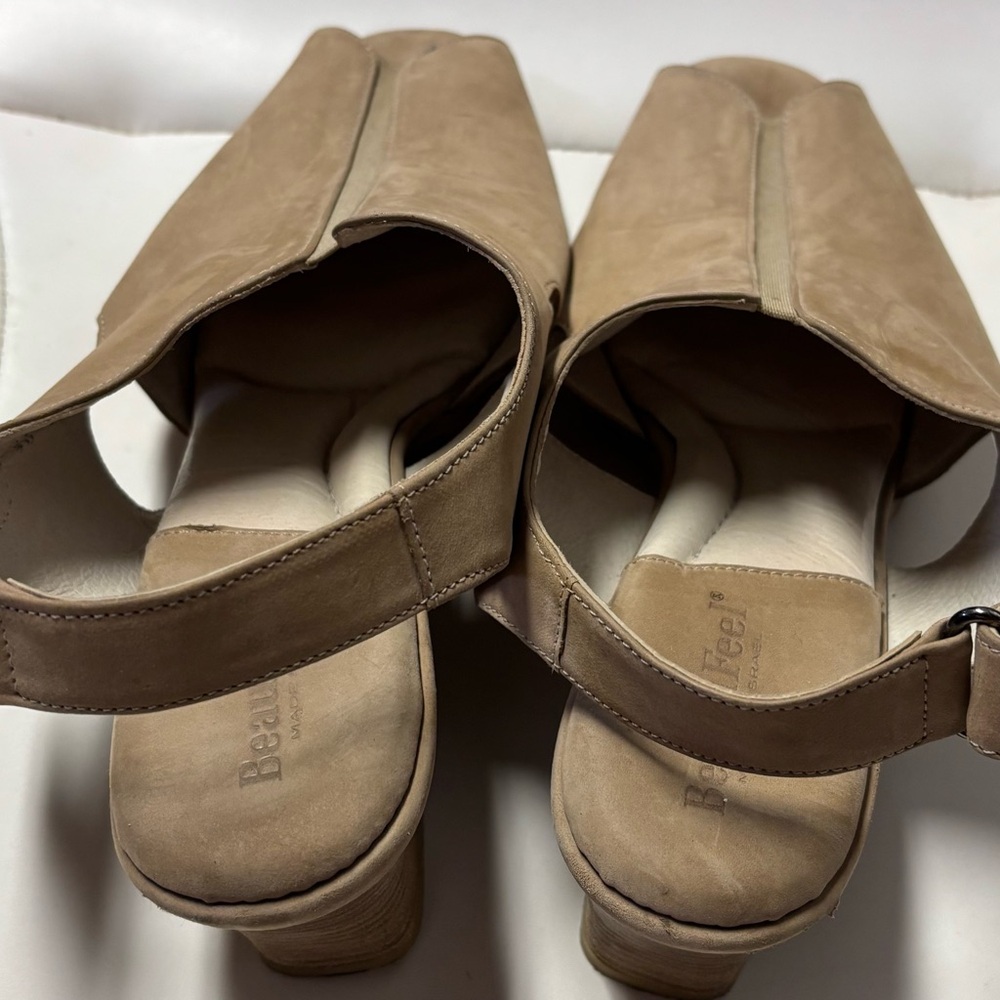 Women's Tan Slingback Shoes